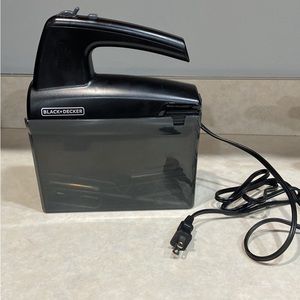 Black & Decker hand mixer